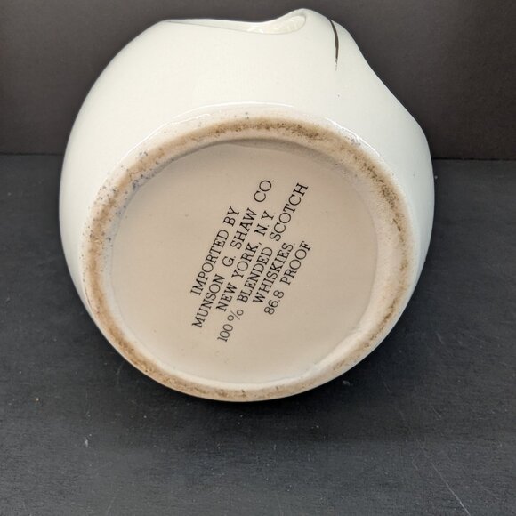 Vat 69 Gold Classic Light Scotch Whisky White Advertising Pub Jug Water Jug - Picture 6 of 6